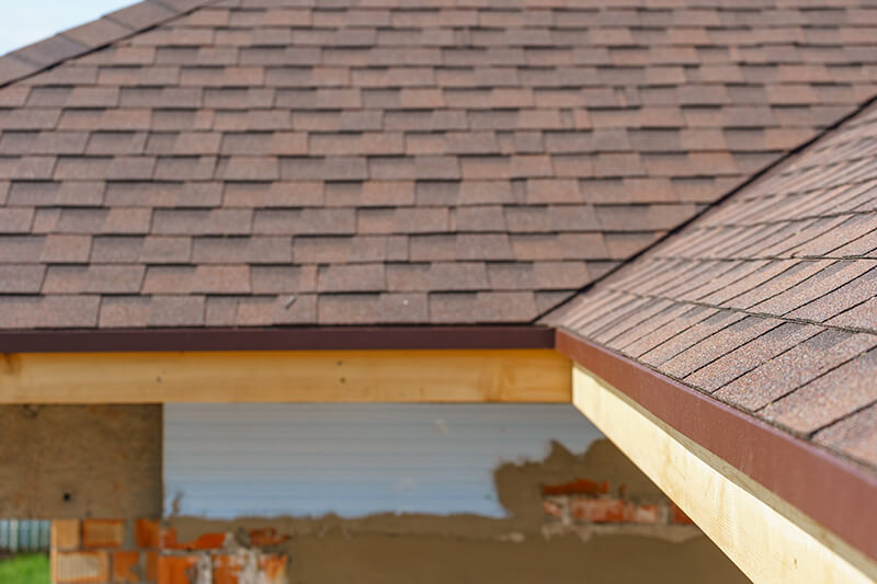 You are currently viewing How to Choose the Right Roofing Material for Your Home: Asphalt Shingles