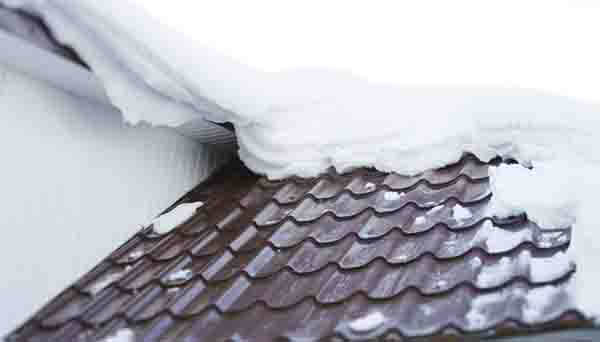 You are currently viewing <strong>5 Signs You Need a Roof Inspection This Winter</strong> 