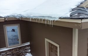 How to remove ice dams and ice buildup from your roof